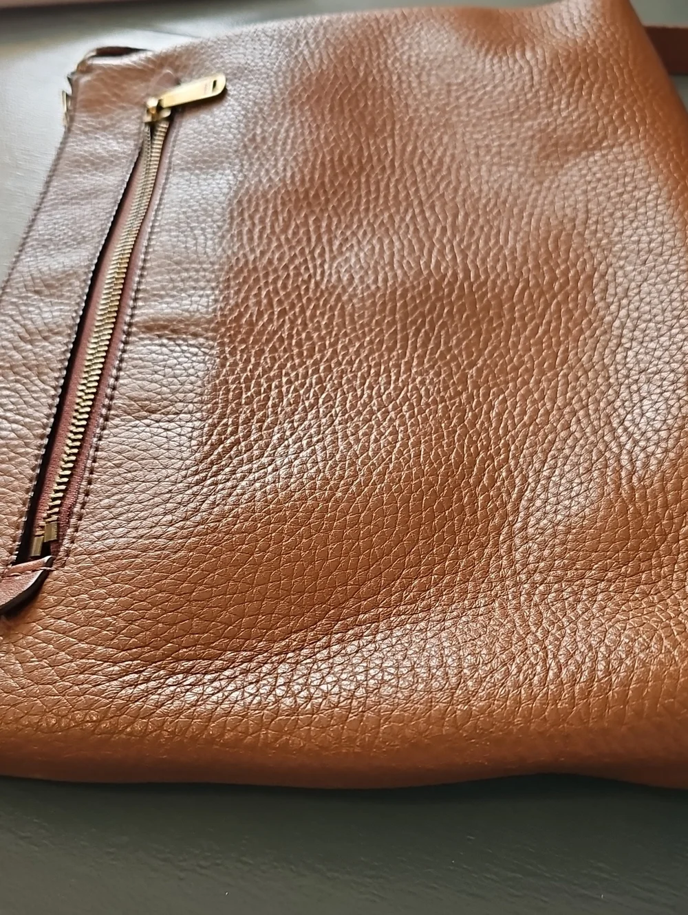 Fossil Kinley Brown Pebbled Leather Crossbody Bag - Classic Everyday.‎
